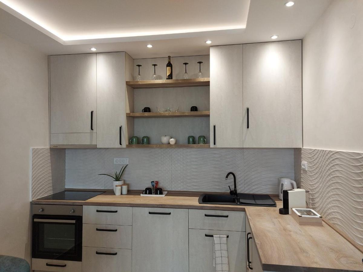 Kat Apartman Apartment ซูโบติกา ภายนอก รูปภาพ