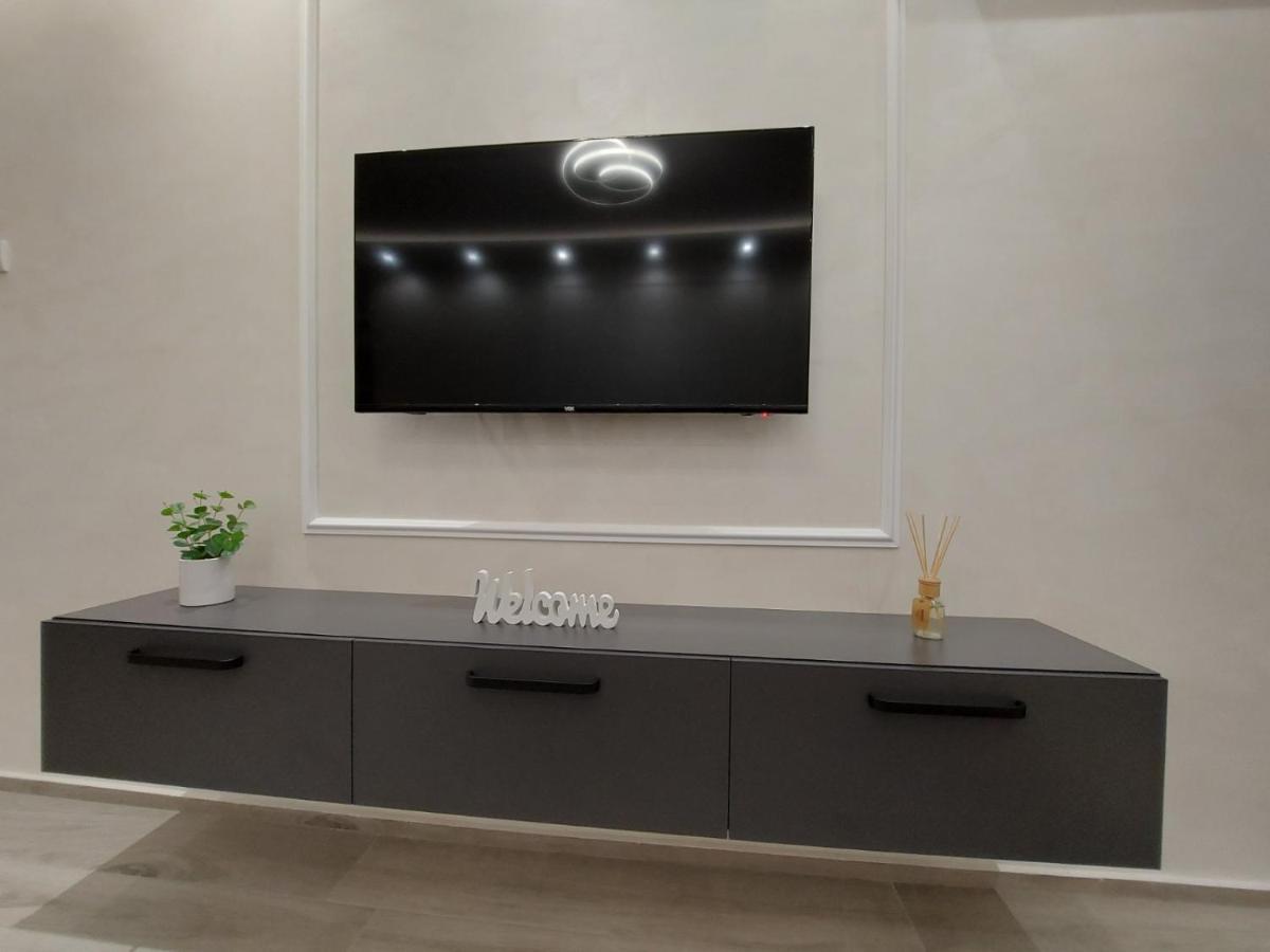 Kat Apartman Apartment ซูโบติกา ภายนอก รูปภาพ