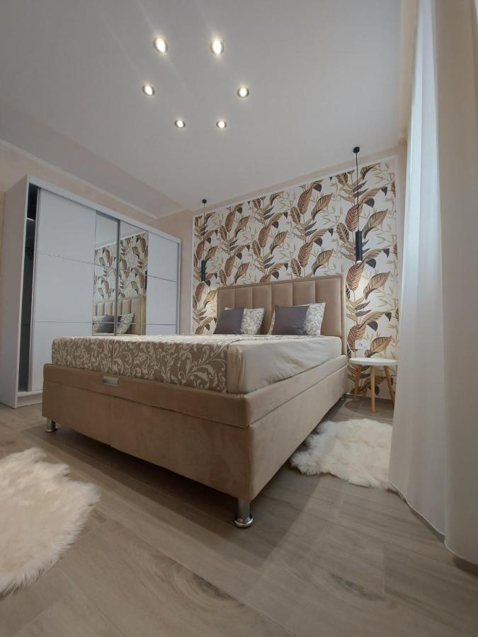 Kat Apartman Apartment ซูโบติกา ภายนอก รูปภาพ